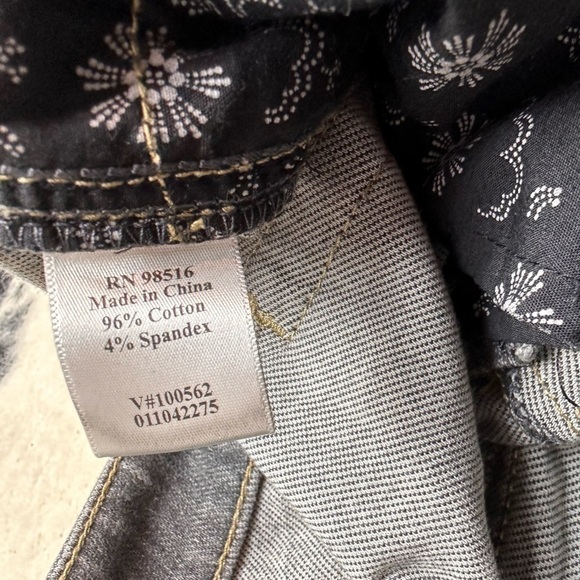 ColdWater Creek Women’s Black Mid Rise Bootcut Denim Jeans Size 12P - Picture 4 of 7